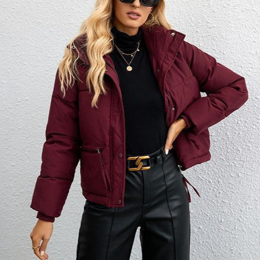 Puffos dzseki rövid, magas gallérral