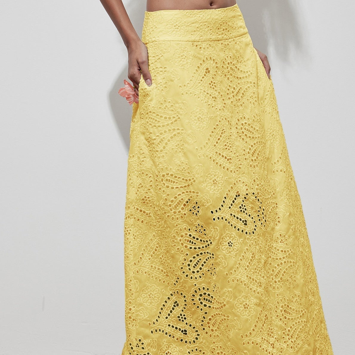 Hímzett és kivágott maxi szoknya