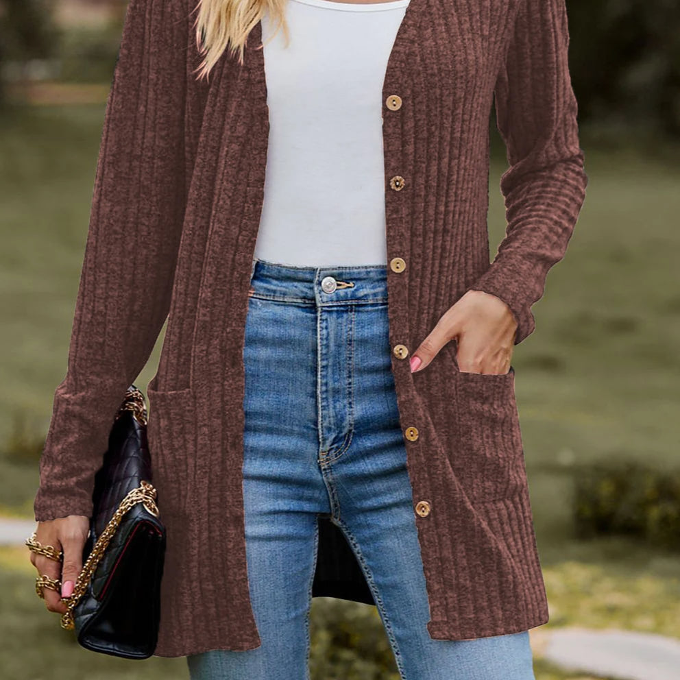 Hosszú ujjú, bolyhozott bordázott kötésű mellény