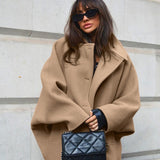 Gyapjúkeverék kabát denevérszárnyas ujjakkal