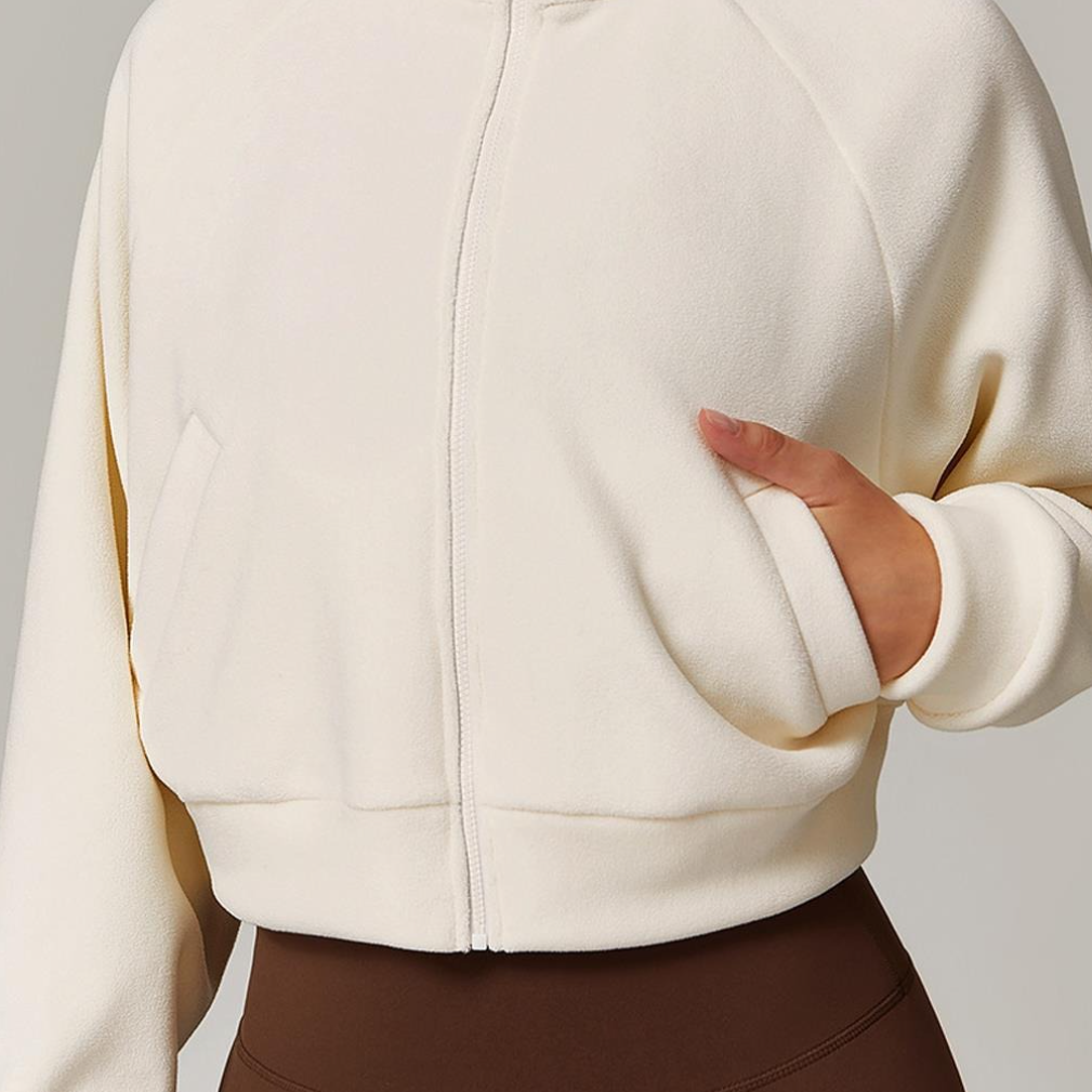 Meleg és szélálló jógadzseki állógallérral és cipzáras rögzítéssel, polár béléssel, bélelt és állógallérral