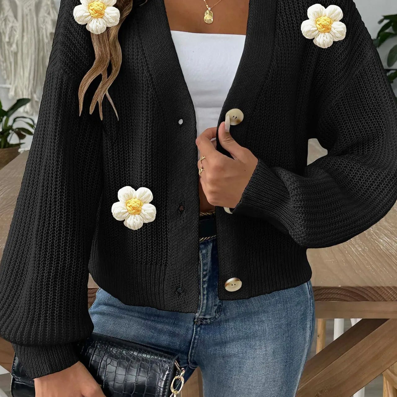 Rövid, hosszú ujjú, virágmintás kötött kardigán