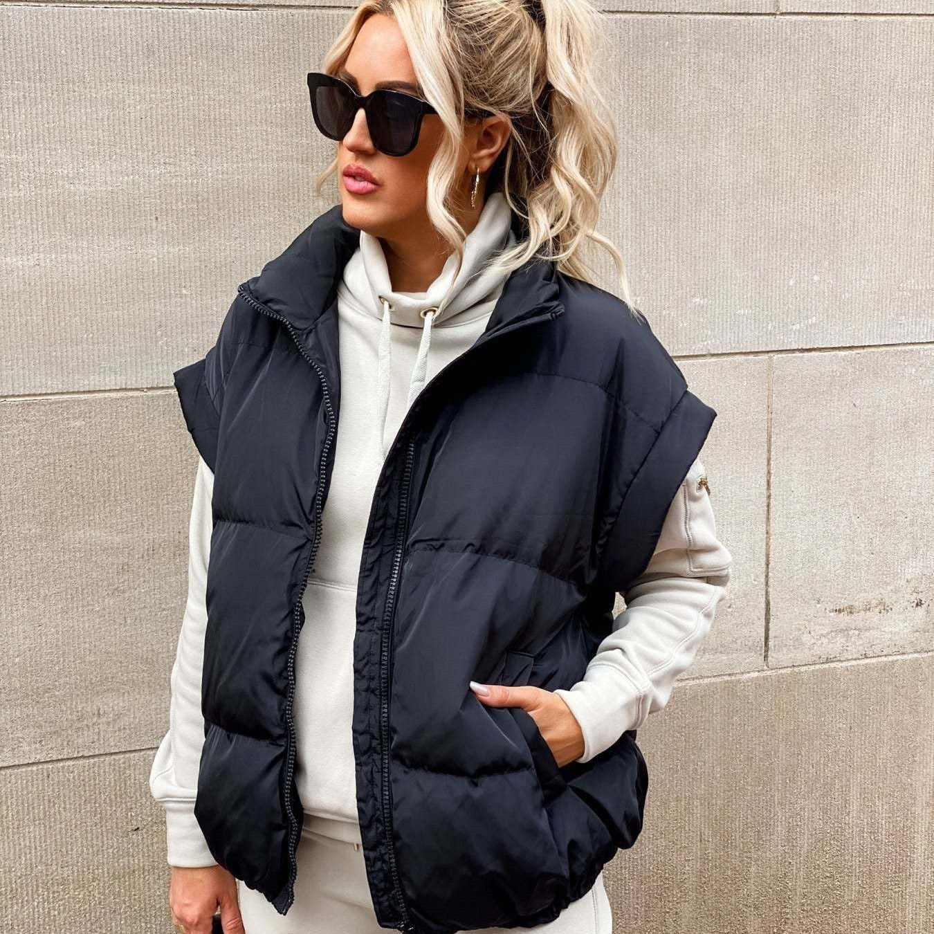 Női mellény – Steppelt és párnázott – Laza szabású – Cipzáras