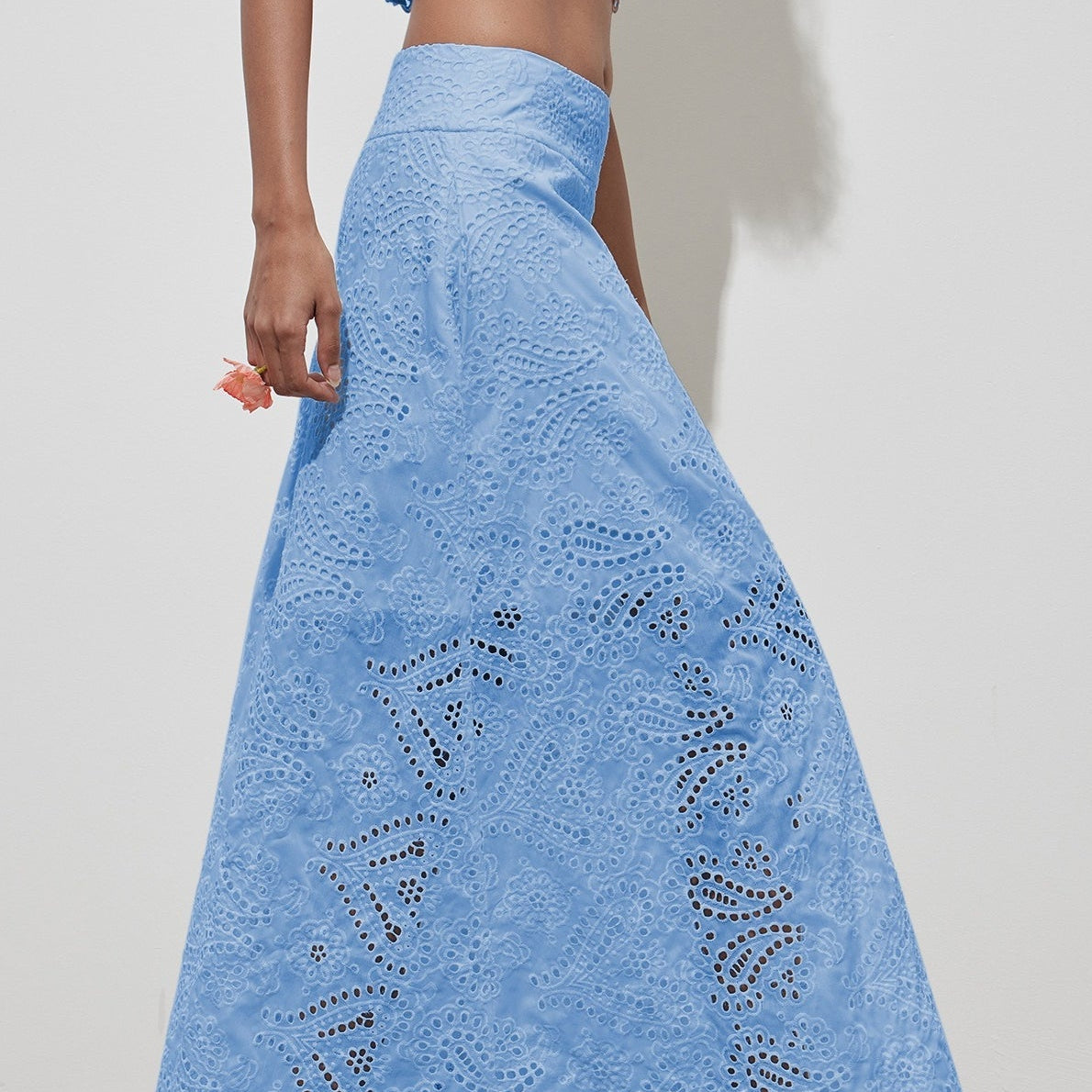 Hímzett és kivágott maxi szoknya