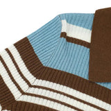 Csíkos kötött mellény lehajtott gallérral