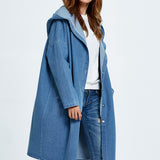 Hosszú, kapucnis farmerkabát