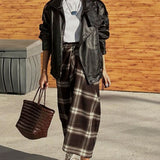 Aszimmetrikus egyenes kockás szoknya