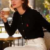 Gyapjú mellény hímzett kábelekkel