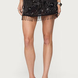 Hímzett, flitteres, testhezálló miniszoknya