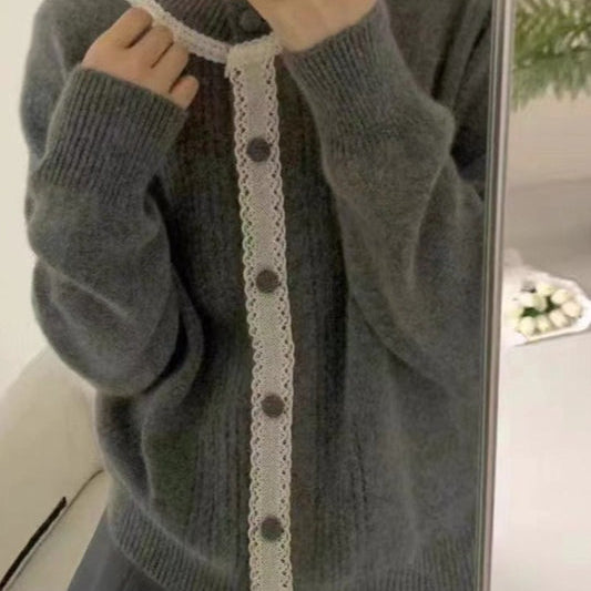 Csipkével díszített vintage kötött mellény