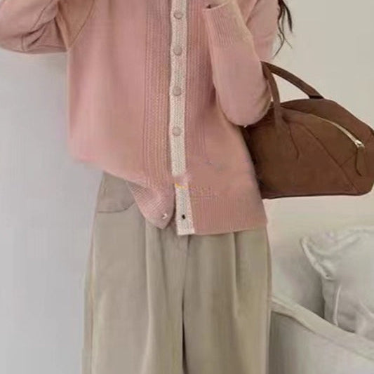 Csipkével díszített vintage kötött mellény