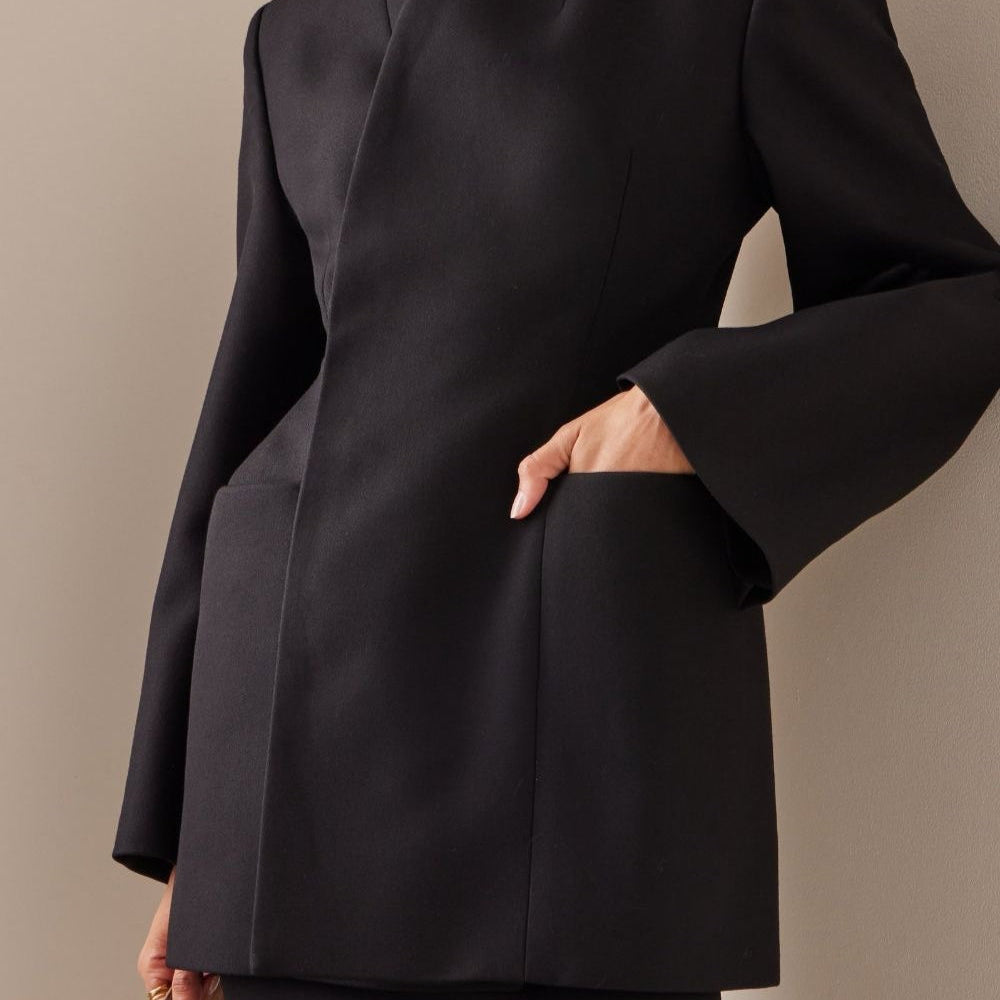 Hosszú ujjú blézer állógallérral