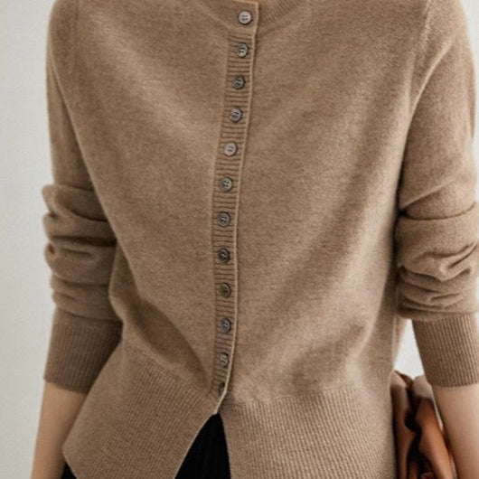 Puha tapintású mellény hasított ujjakkal