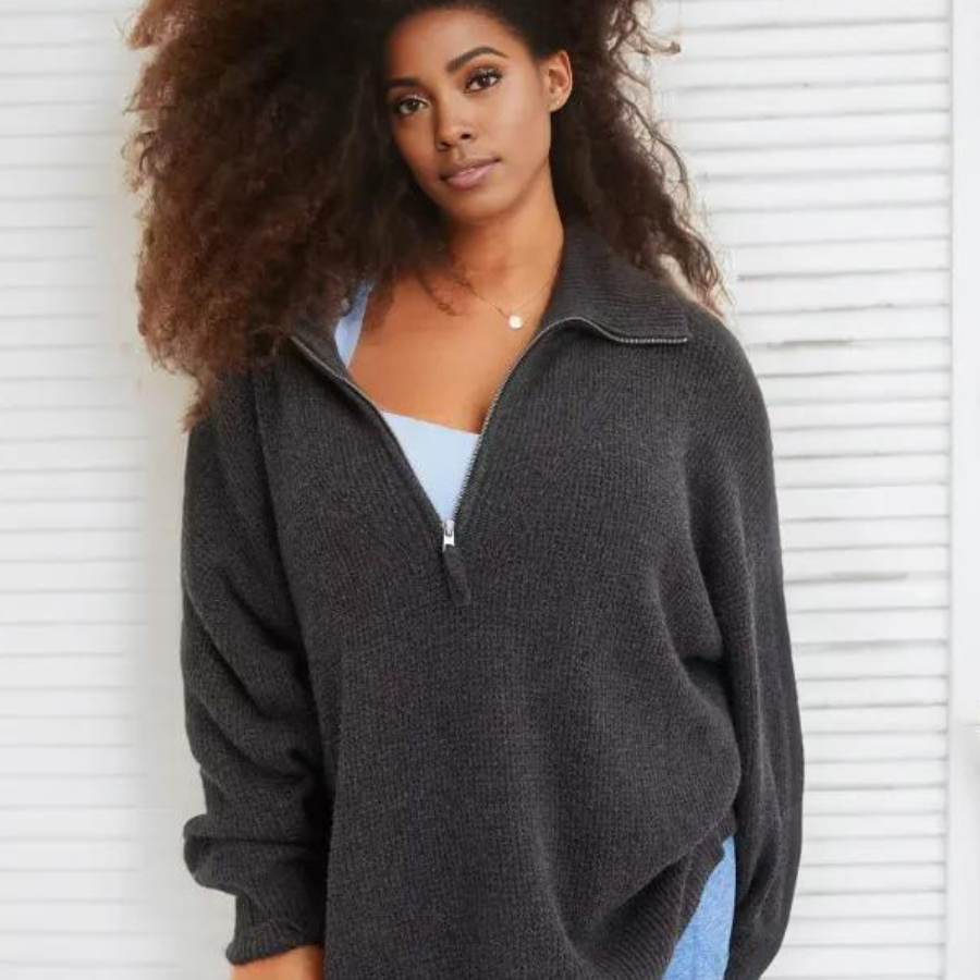 Hollie - Puha nyakörv szett