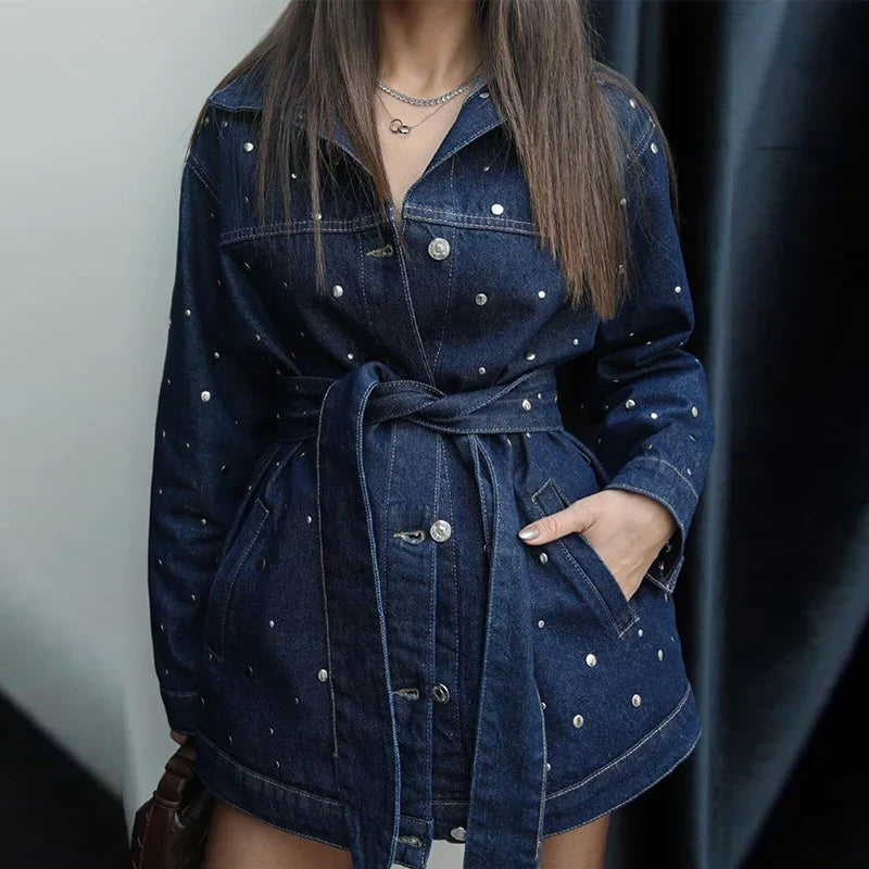 Kétrészes szett: farmerdzseki és öves nadrág irodába