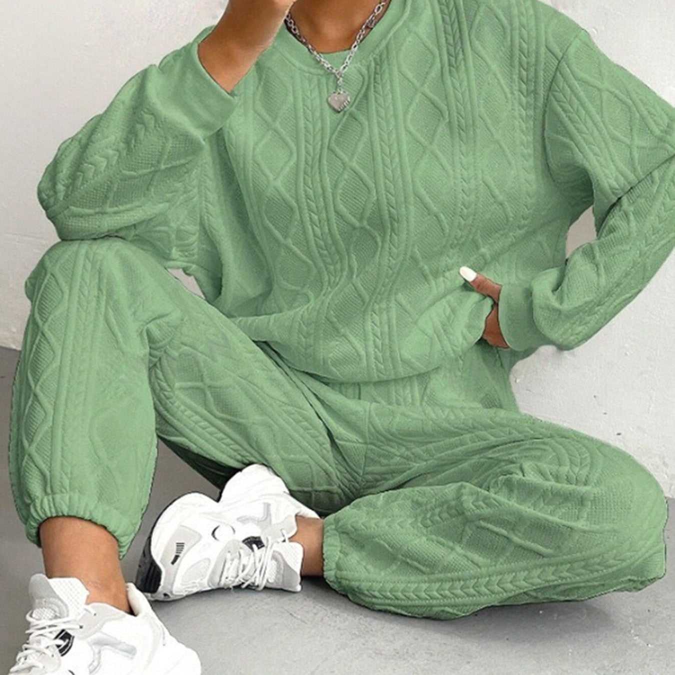 Női pizsama szett – Kábelkötésű – Laza szabású – Hosszú ujjú és testhezálló szegélyű
