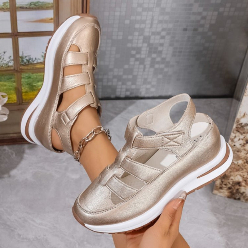 Női éktalpú szandálok – Zárt orrú – Tépőzáras – Kényelmes platformtalp