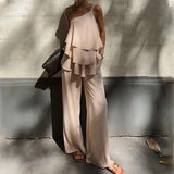 Női kétrészes szett – Aszimmetrikus fodros felső – Hosszú, lenge nadrág