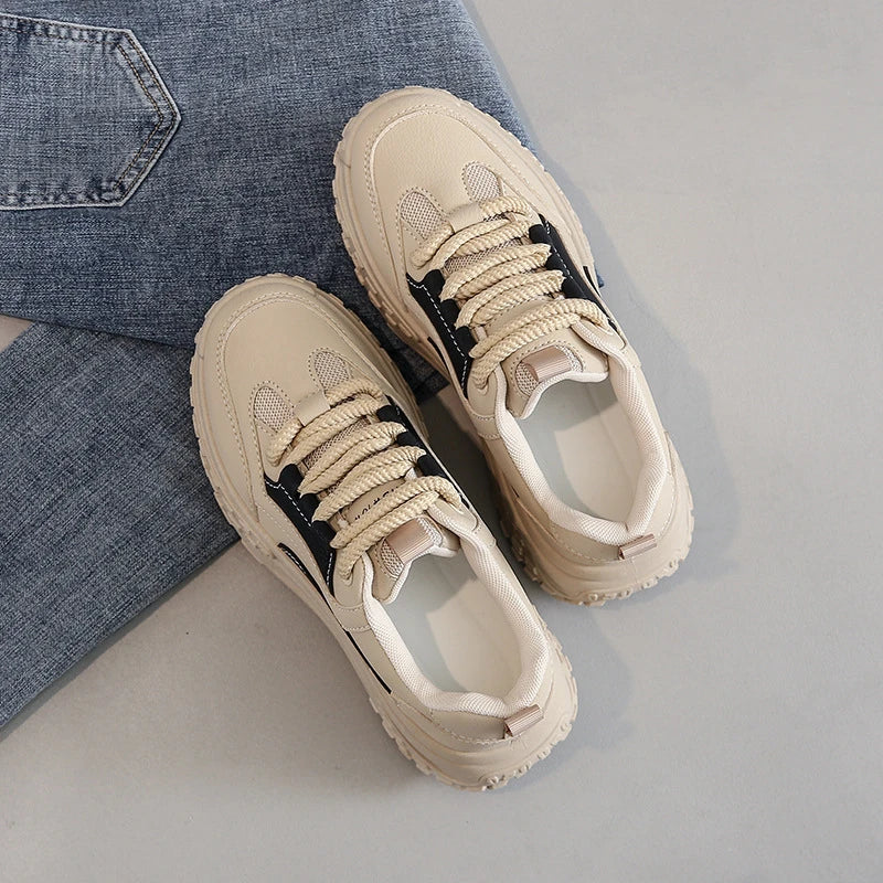 Kényelmes női tornacipő - Tenissese vastag talppal