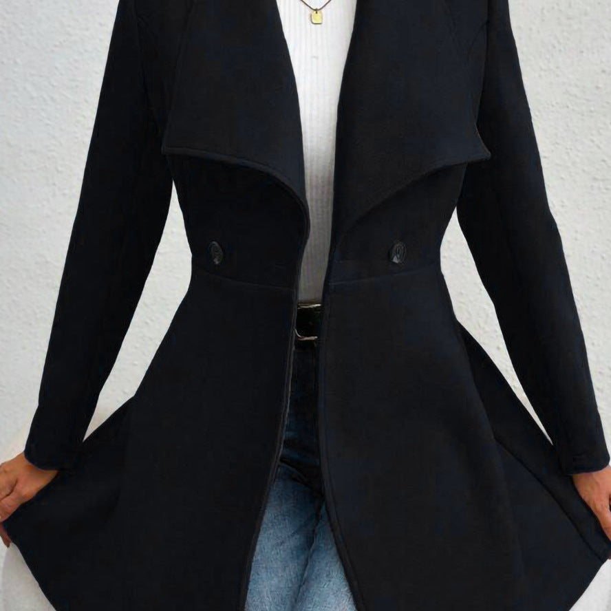 Hosszú, öves gyapjúkabát