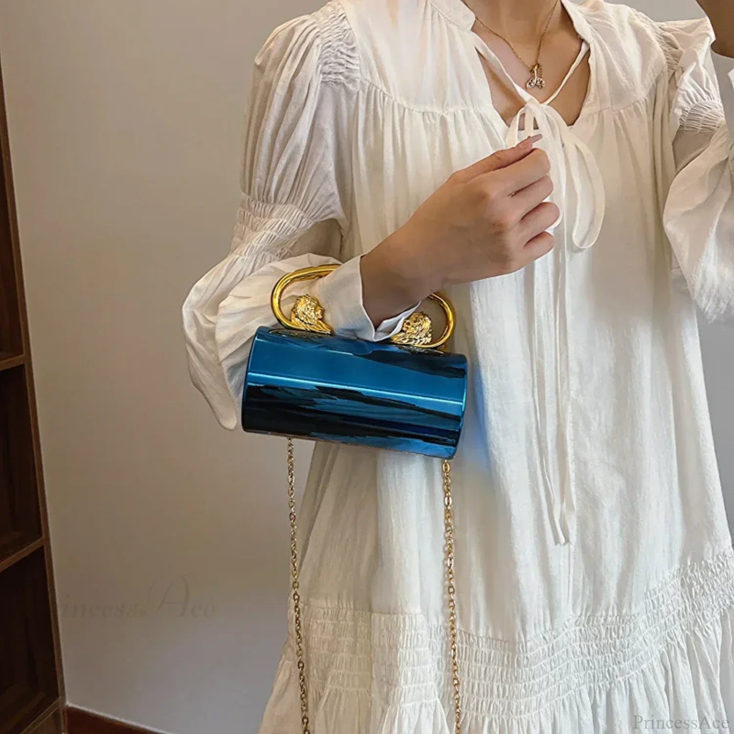 Hengeres akril válltáska, estélyi clutch