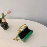 Hengeres akril válltáska, estélyi clutch