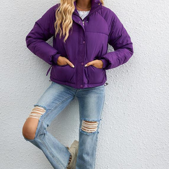 Puffos dzseki rövid, magas gallérral