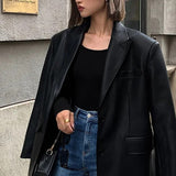 Fekete műbőr blézer