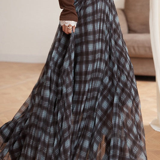 Hosszú, kockás trapéz szoknya