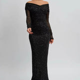 Hosszú ujjú, pánt nélküli, kötött maxi estélyi ruha