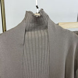 Kényelmes, luxus, elegáns, kényelmes és kifinomult női szett