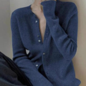 Testhezálló kötött mellény