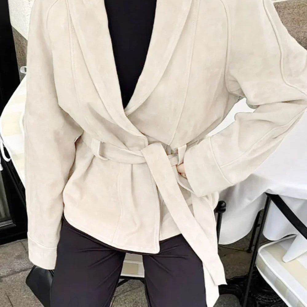 Elegáns, hosszú ujjú velúrkabát