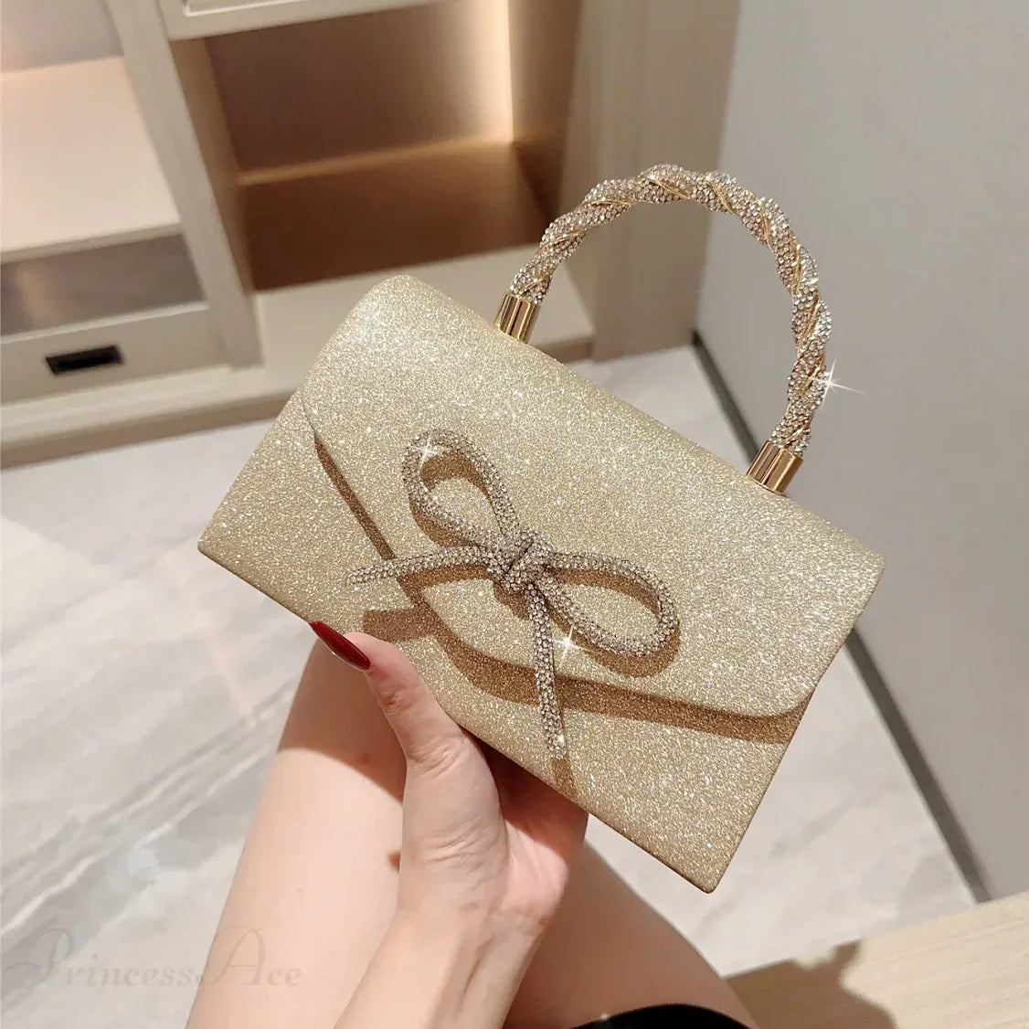 Európai és amerikai gyémánt csokornyakkendő lánctartó