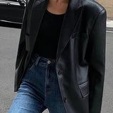 Fekete műbőr blézer