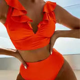 Női bikini – V-nyakú, fodros felső – magas derék – légáteresztő, rugalmas anyag