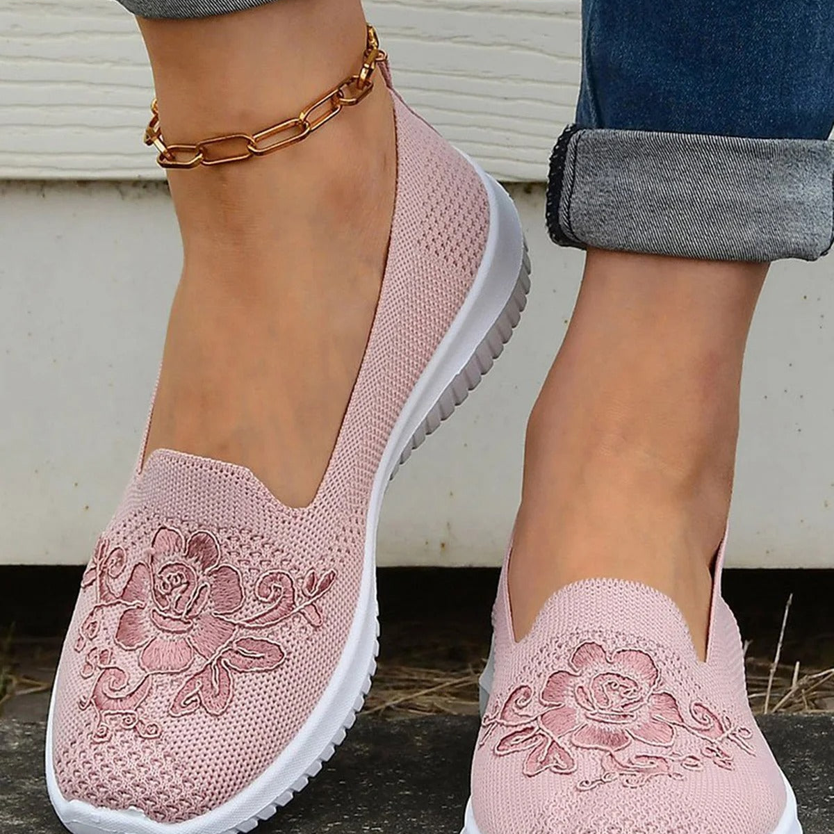 Női bebújós tornacipők – Lélegző hálós anyag – Virágmintás hímzés – Laza kényelem