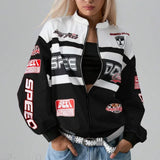 Hosszú ujjú kabát betűmintával