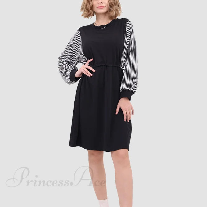 Hosszú ujjú ruha gumírozott derékkal