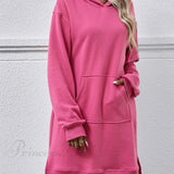 Kapucnis midi ruha hasítékkal és zsebbel