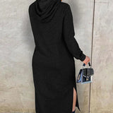 Kapucnis ruha hasítékkal