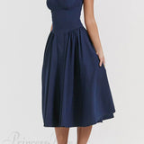 Elegáns, pánt nélküli, V-nyakú midi ruha