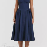 Elegáns, pánt nélküli, V-nyakú midi ruha