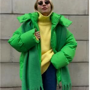 Elegáns, kényelmes és funkcionális női kapucnis kabát